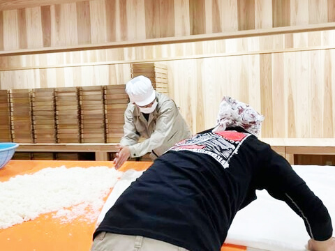 白老（はくろう） でらから純米 無濾過生原酒 720ml