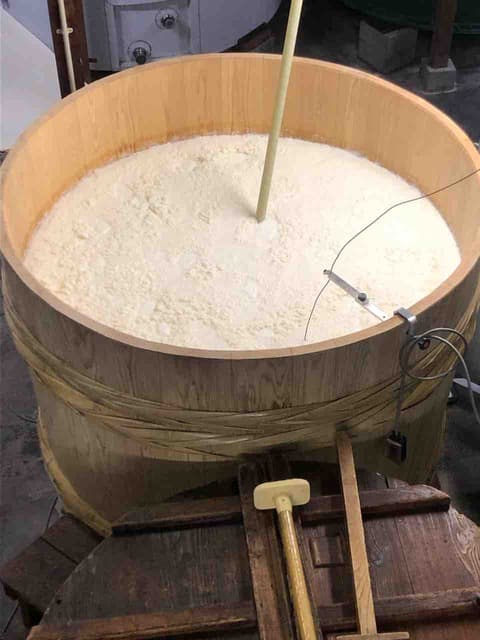 にいだしぜんしゅ