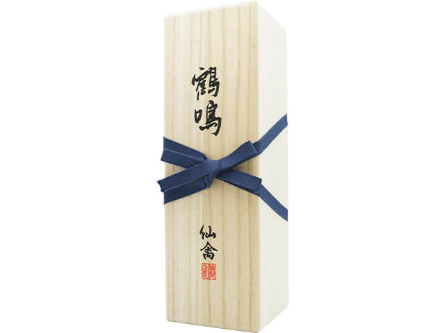 仙禽（せんきん）　鶴鳴（かくめい）醸（かもす）　木箱入り