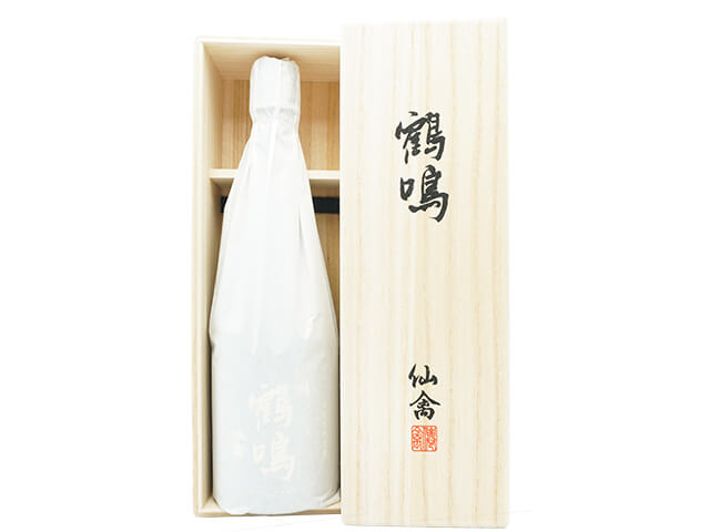 仙禽（せんきん）　鶴鳴（かくめい）醸（かもす）　木箱入り